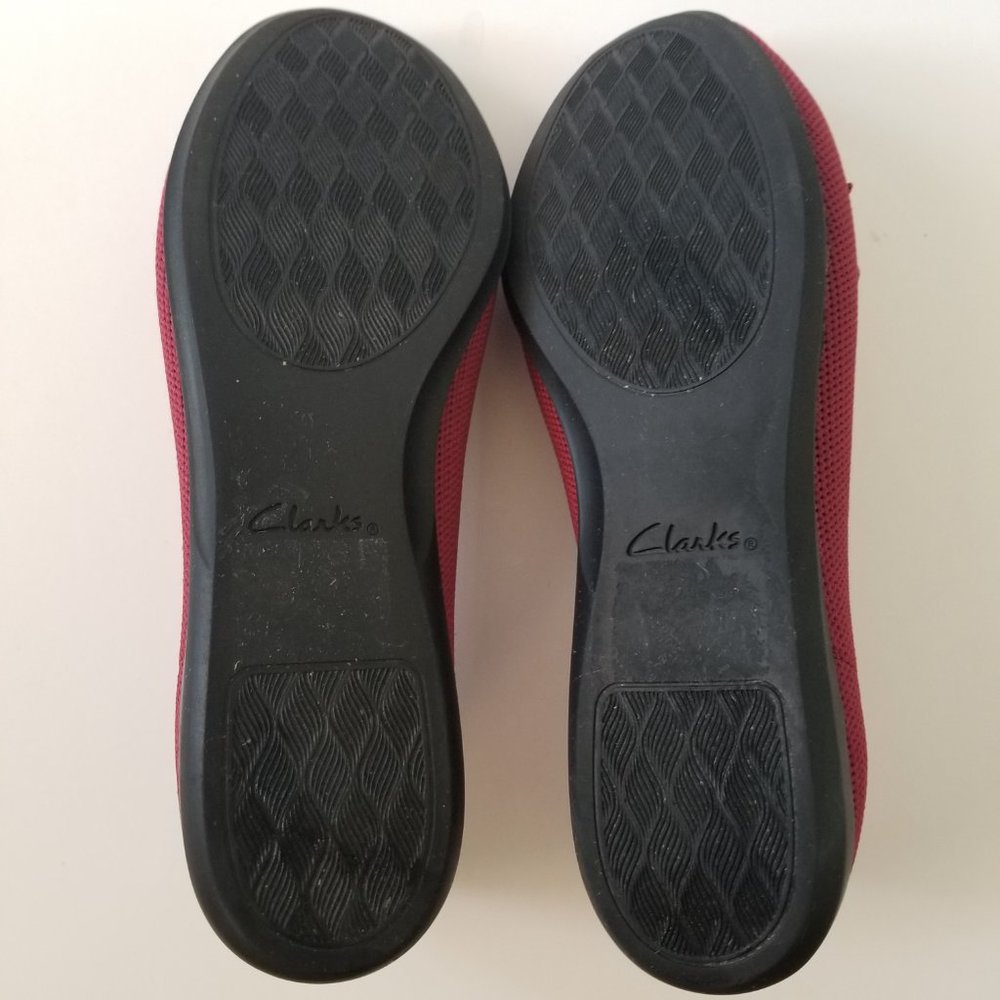 Clarks Carly Hope Burgundy Knit Ballet Flat (size 8.5) - Picture 9 of 10